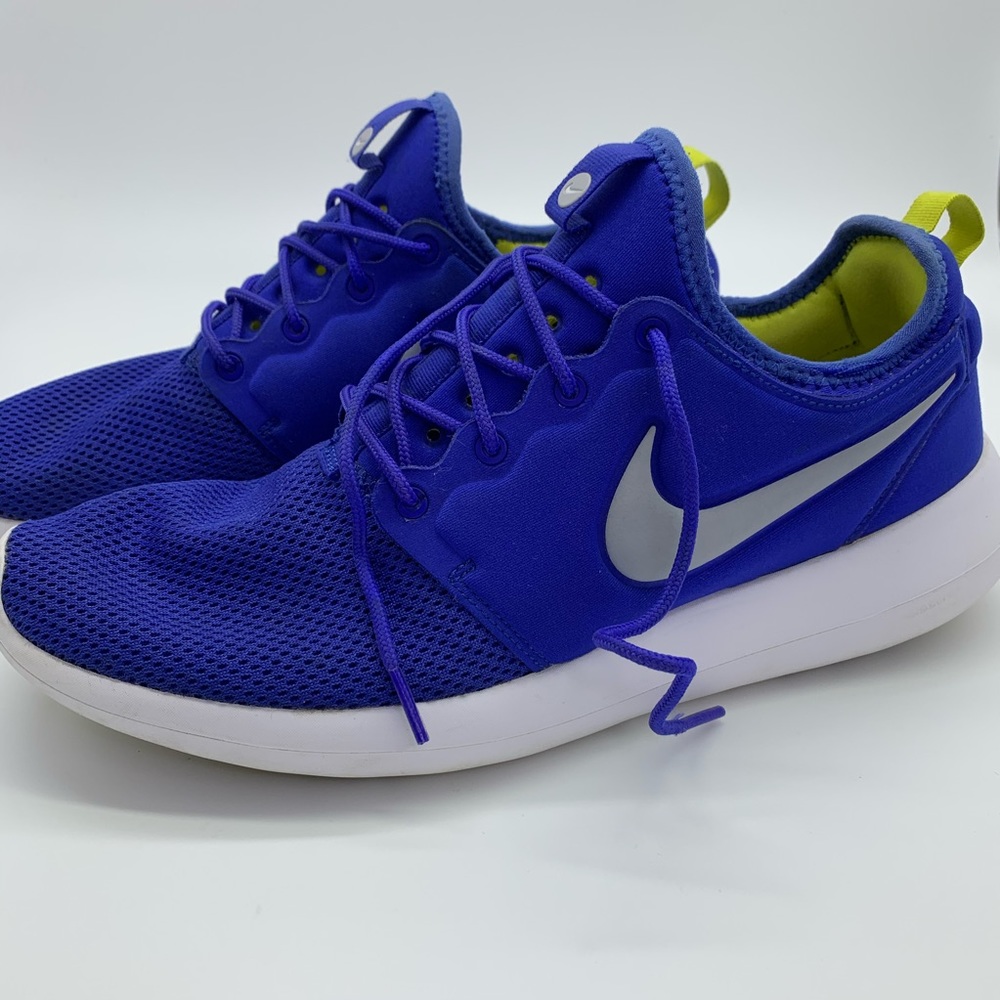 NIKE green blue shoes EUC. Size 10.